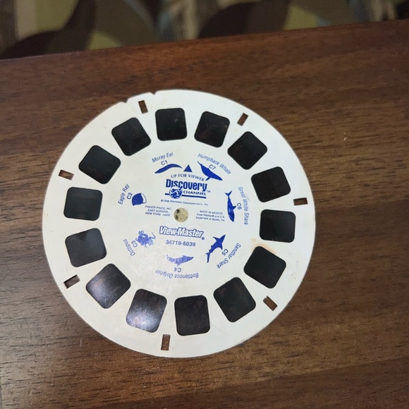 Vintage Red Viewmaster GAF View-Master Viewer Toy Orange Handle with 13 reels - Picture 10 of 10